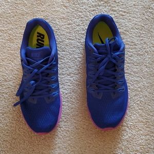 Womens Nike Running shoes